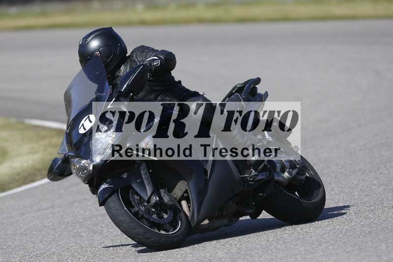 /01 02.04.2026 MAZ ADR/Gruppe gelb Gruppe gruen/77